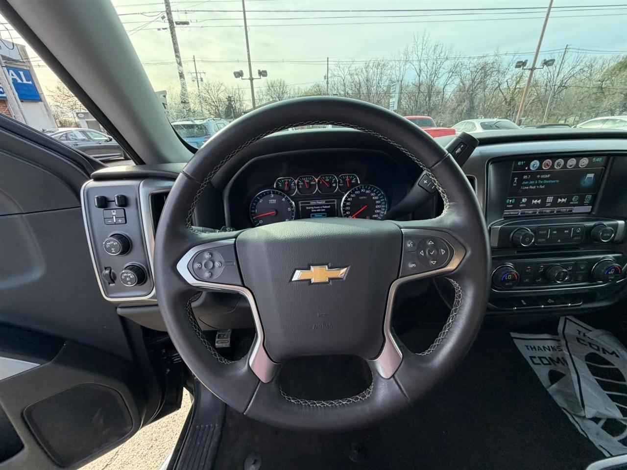 Chevrolet Silverado 1500 4WD Crew Cab 143.5" LT w/1LT 2017