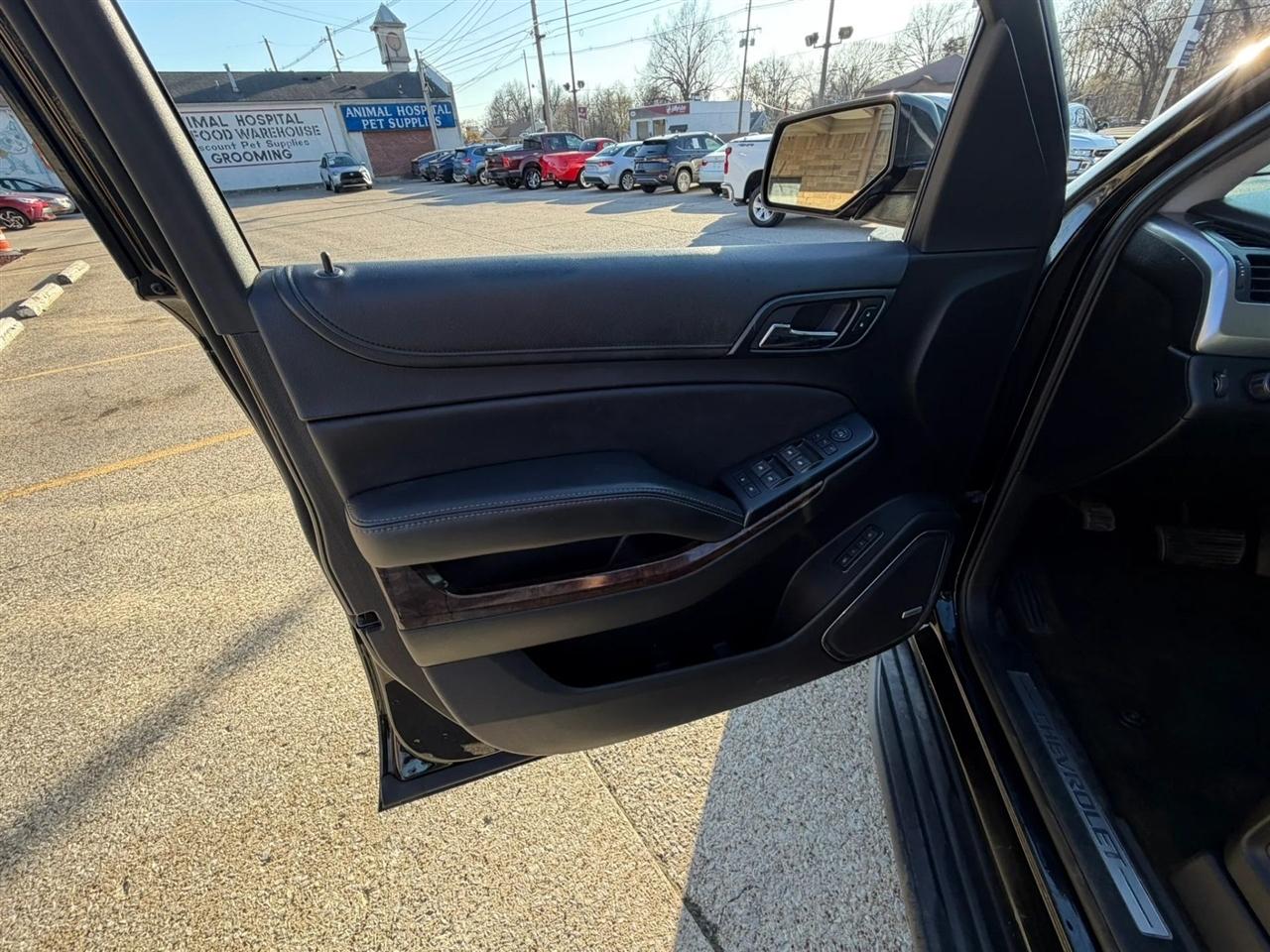 Chevrolet Suburban LT 2017