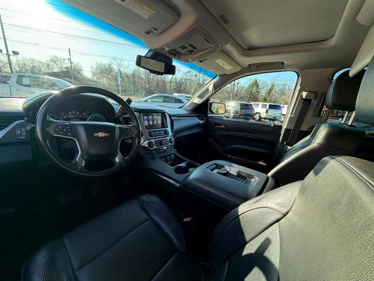 Chevrolet Suburban LT 2017