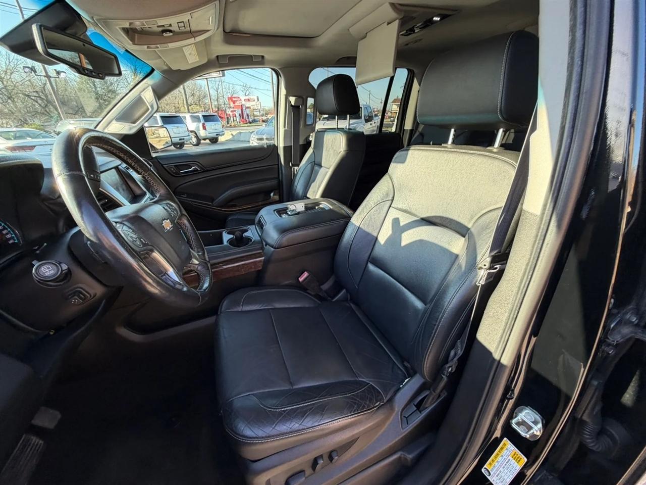 Chevrolet Suburban LT 2017