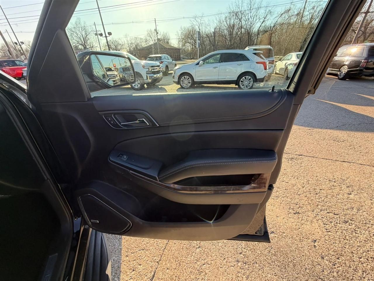 Chevrolet Suburban LT 2017