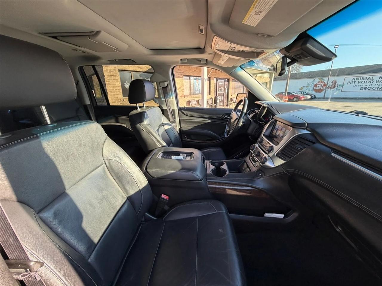 Chevrolet Suburban LT 2017