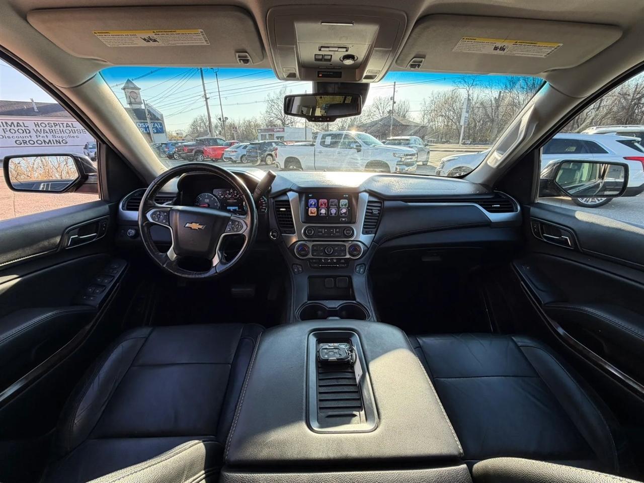 Chevrolet Suburban LT 2017