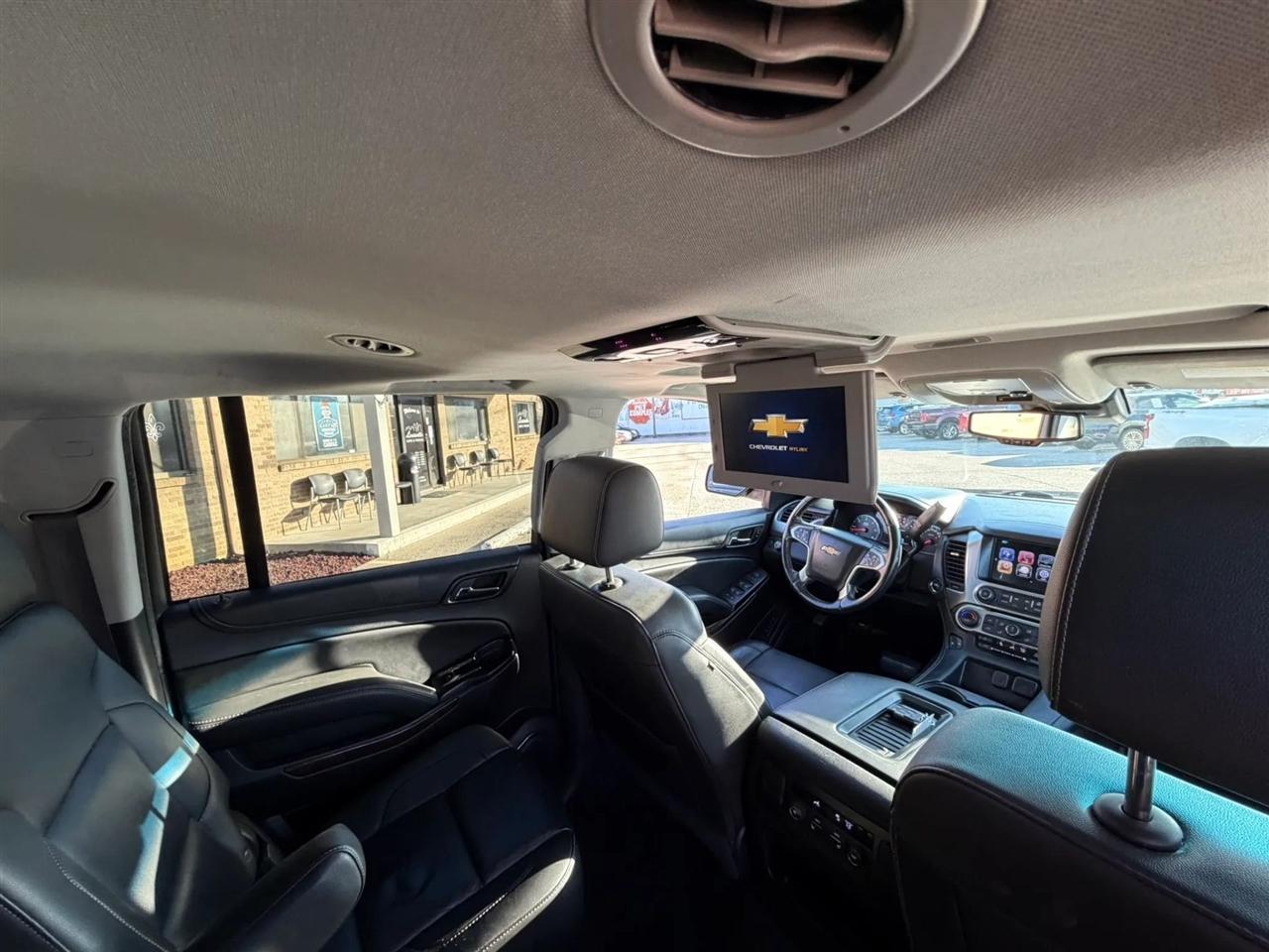 Chevrolet Suburban LT 2017