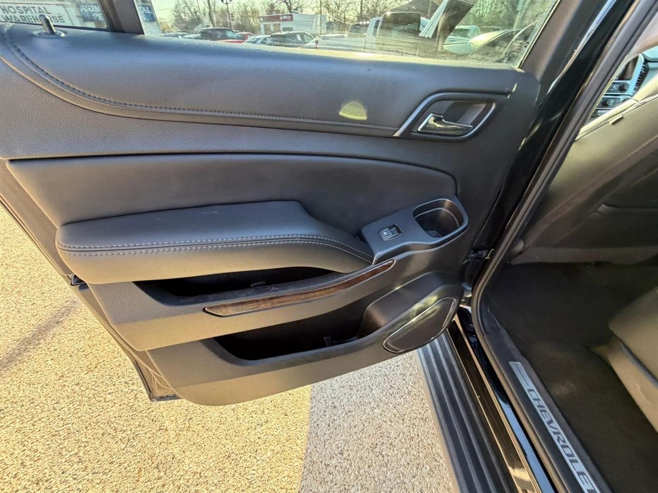 Chevrolet Suburban LT 2017