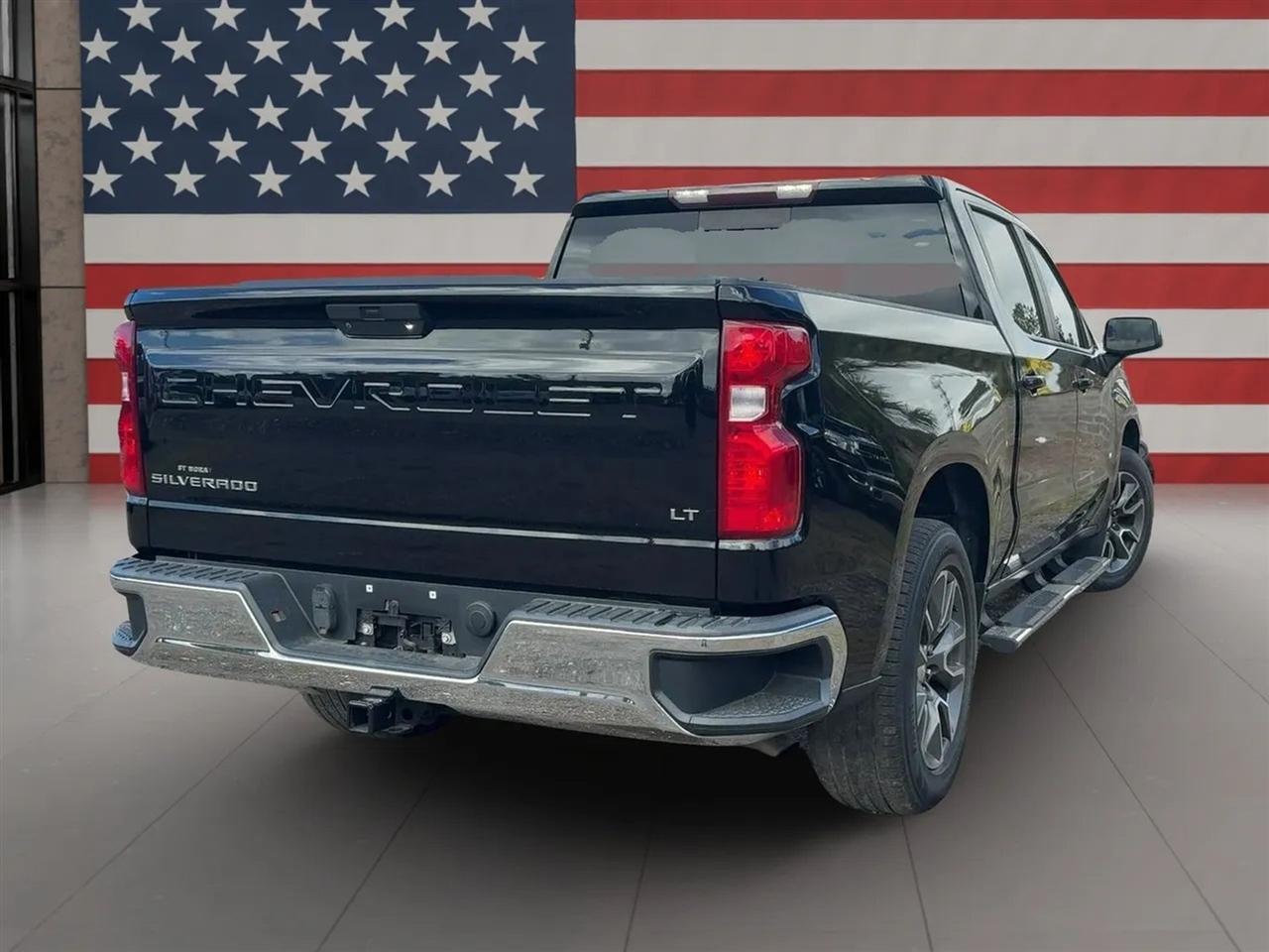 Chevrolet Silverado 1500 2WD Crew Cab 147" LT 2020