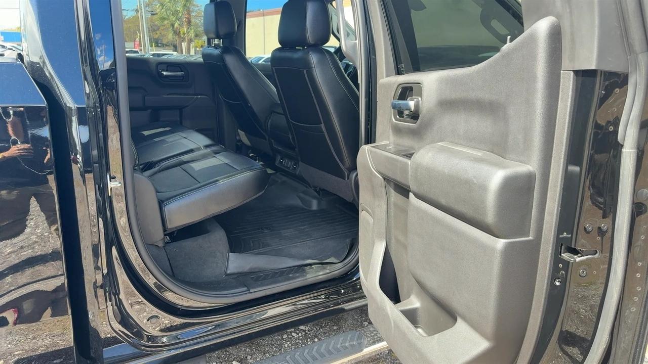 Chevrolet Silverado 1500 2WD Crew Cab 147" LT 2020