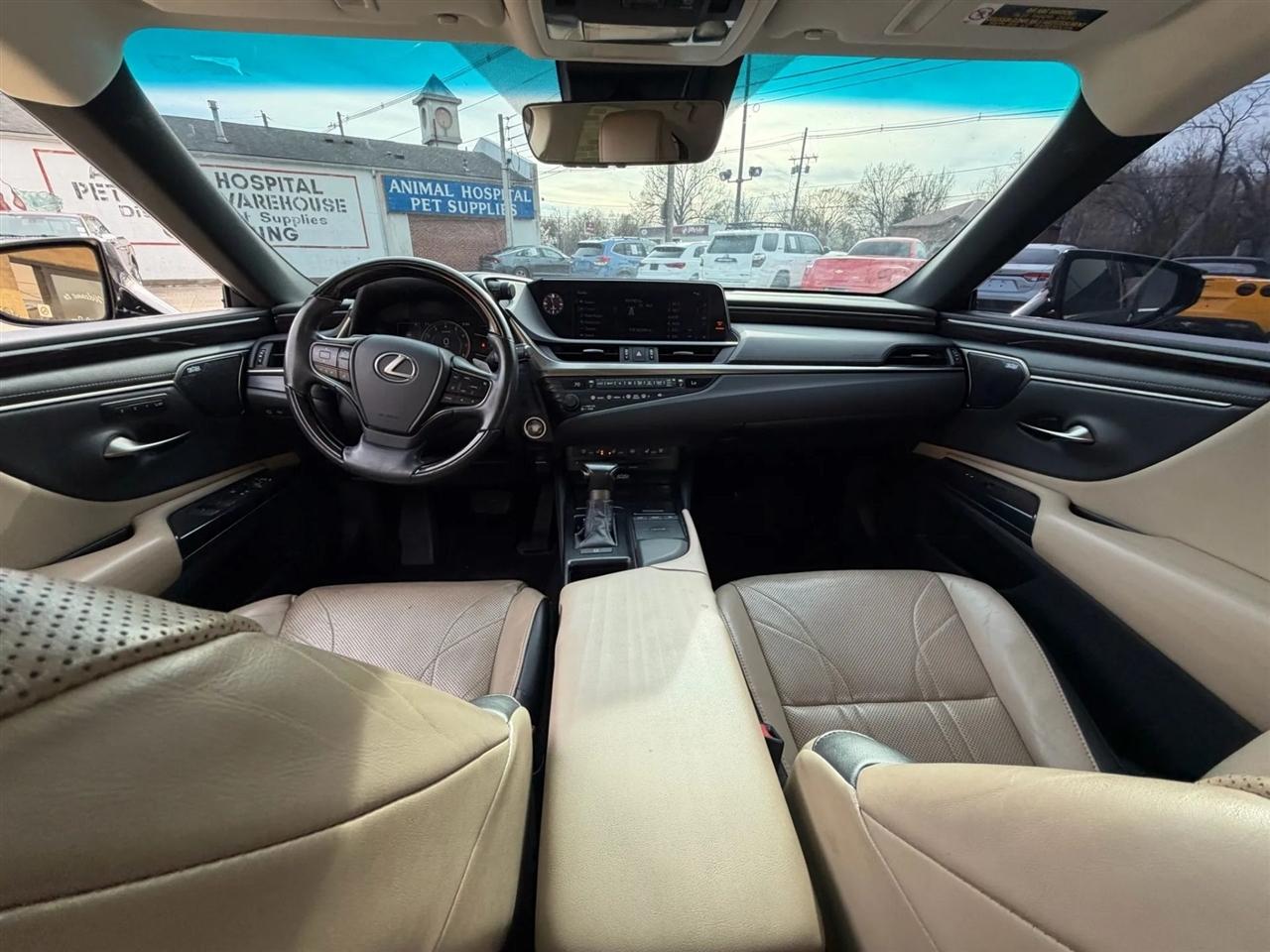 Lexus ES ES 350 Luxury FWD 2020