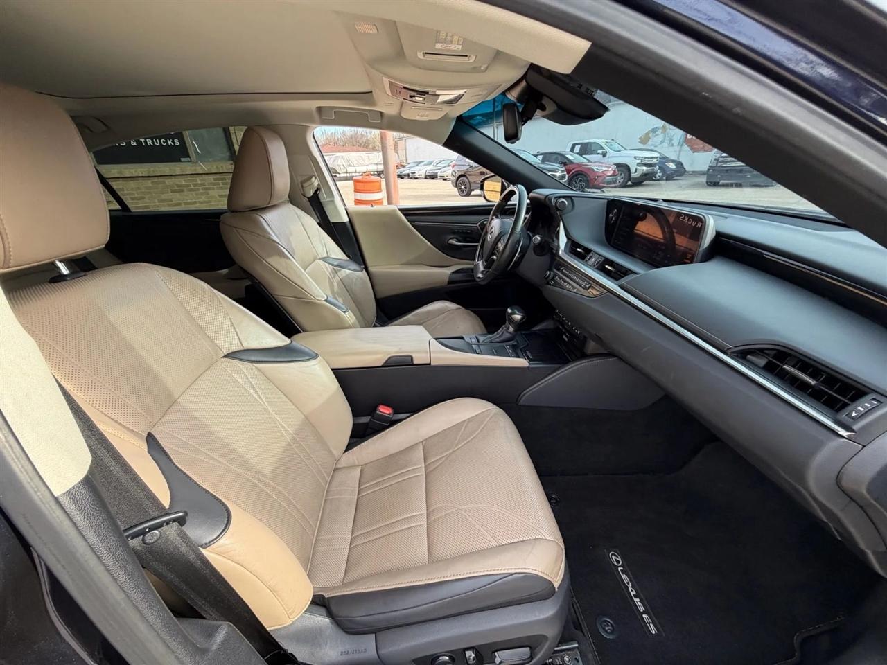 Lexus ES ES 350 Luxury FWD 2020