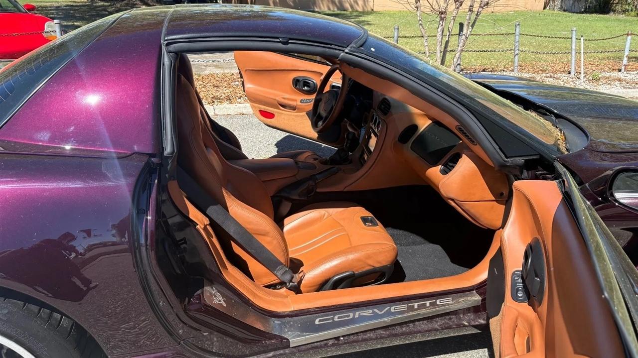 Chevrolet Corvette 2dr Z06 Hardtop 2003