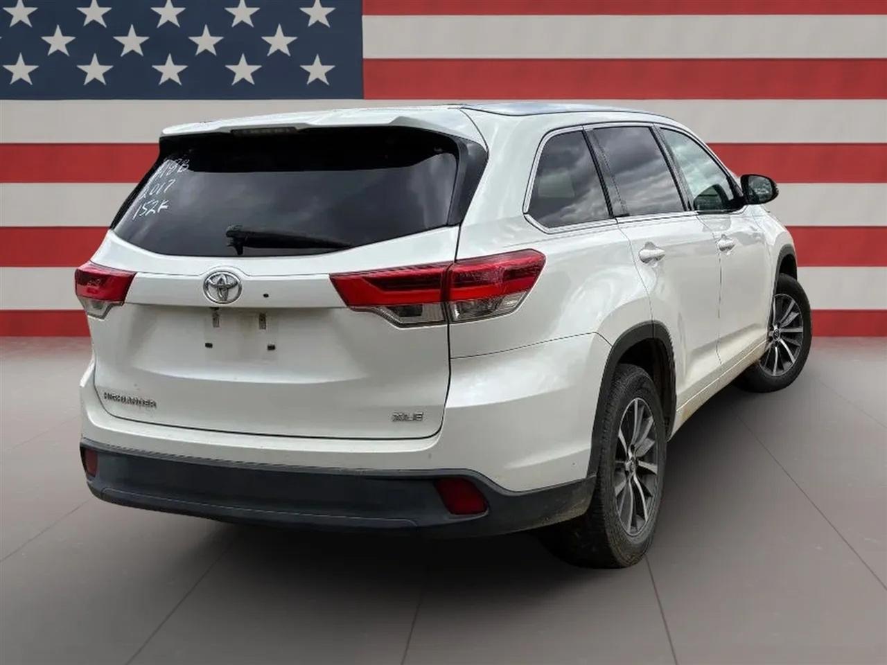 Toyota Highlander XLE V6 FWD (Natl) 2017