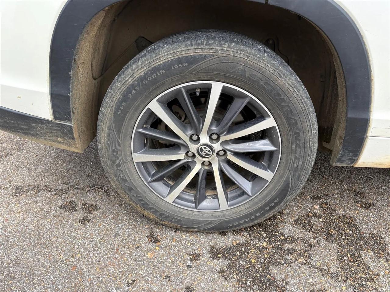 Toyota Highlander XLE V6 FWD (Natl) 2017