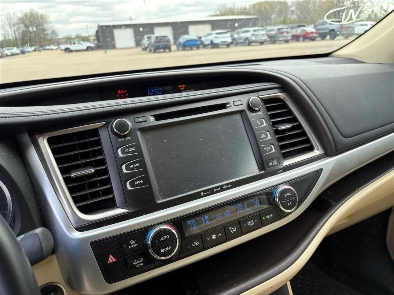 Toyota Highlander XLE V6 FWD (Natl) 2017