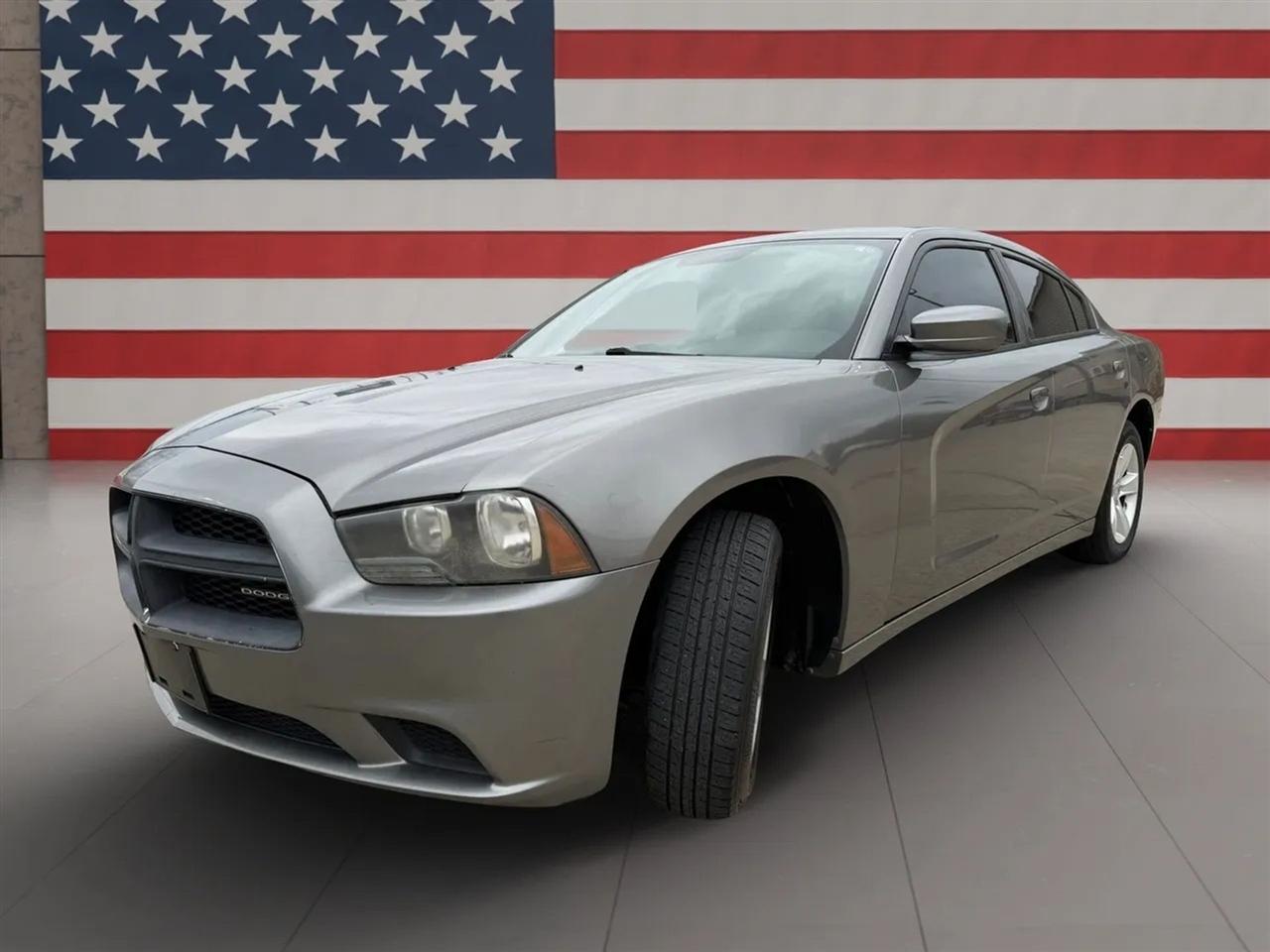 Dodge Charger 4dr Sdn SE RWD 2011