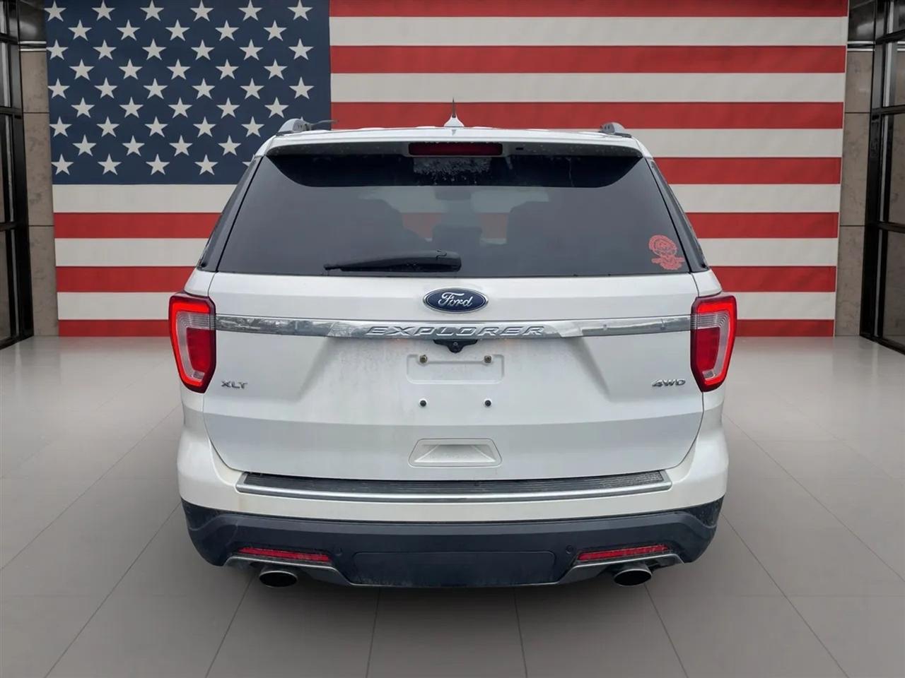 Ford Explorer XLT 4WD 2018