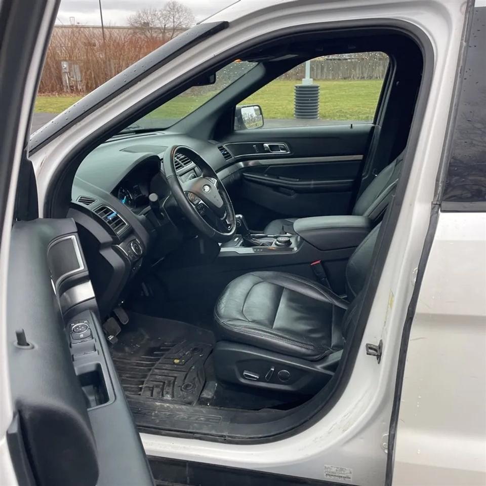 Ford Explorer XLT 4WD 2018
