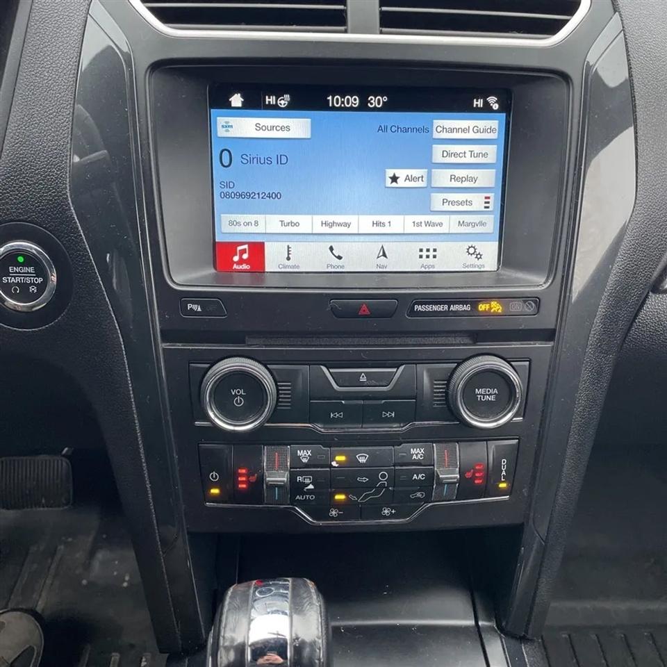 Ford Explorer XLT 4WD 2018