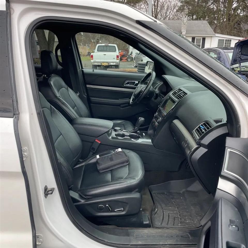 Ford Explorer XLT 4WD 2018