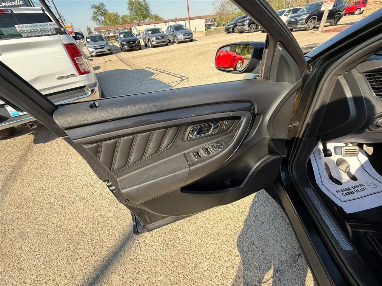 Ford Taurus 4dr Sdn SHO AWD 2014