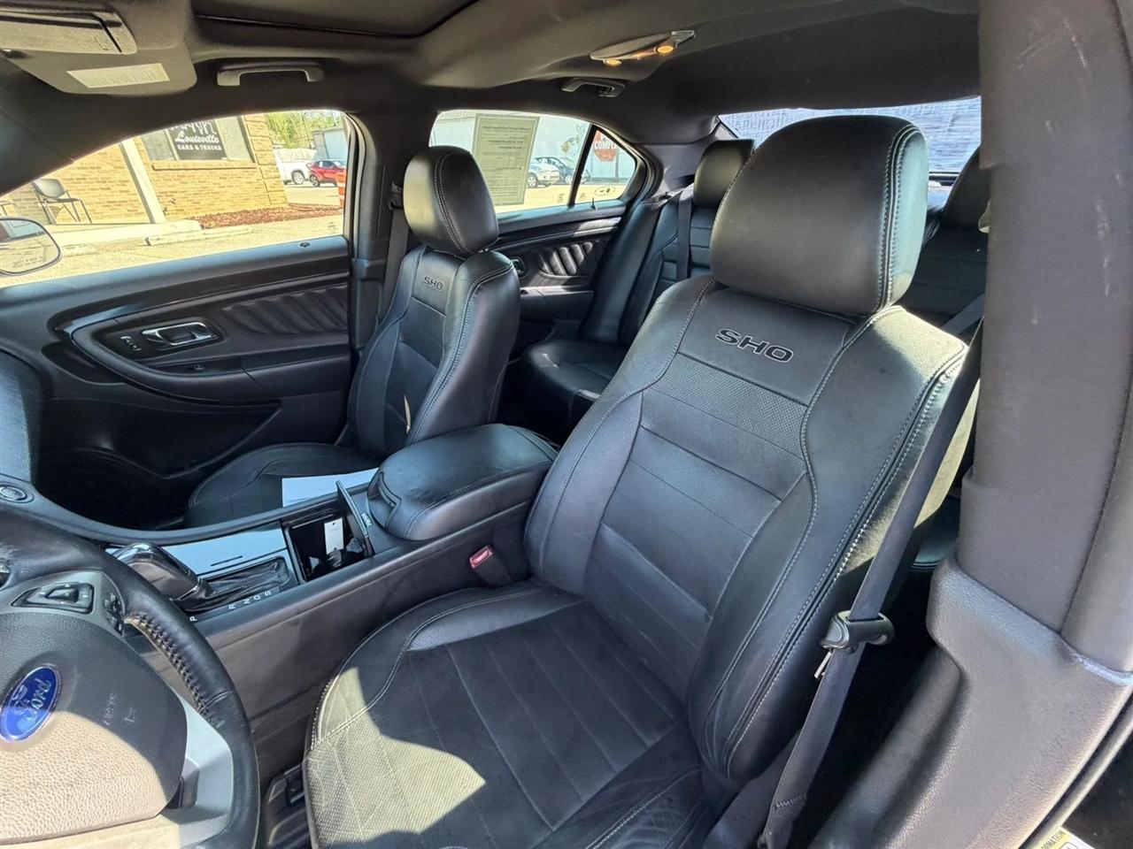 Ford Taurus 4dr Sdn SHO AWD 2014