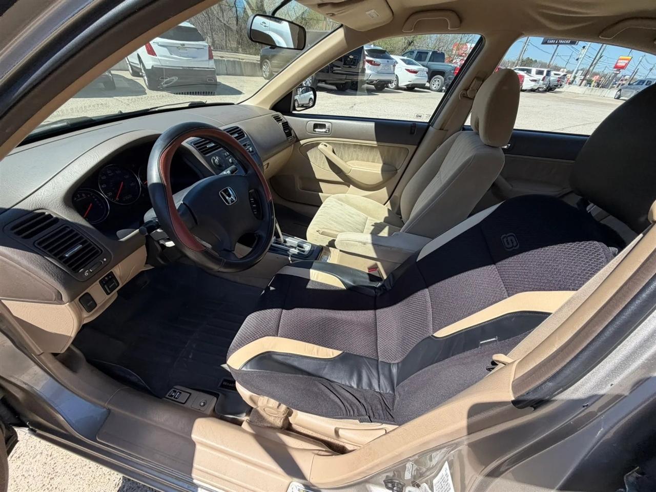 Honda Civic Sdn LX AT 2005