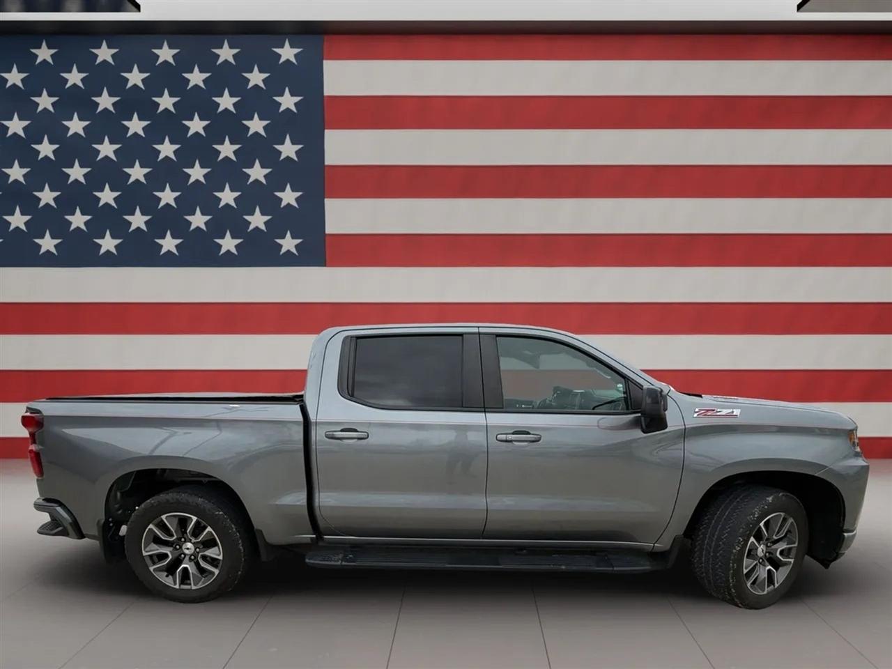 Chevrolet Silverado 1500 4WD Crew Cab 147" RST 2020