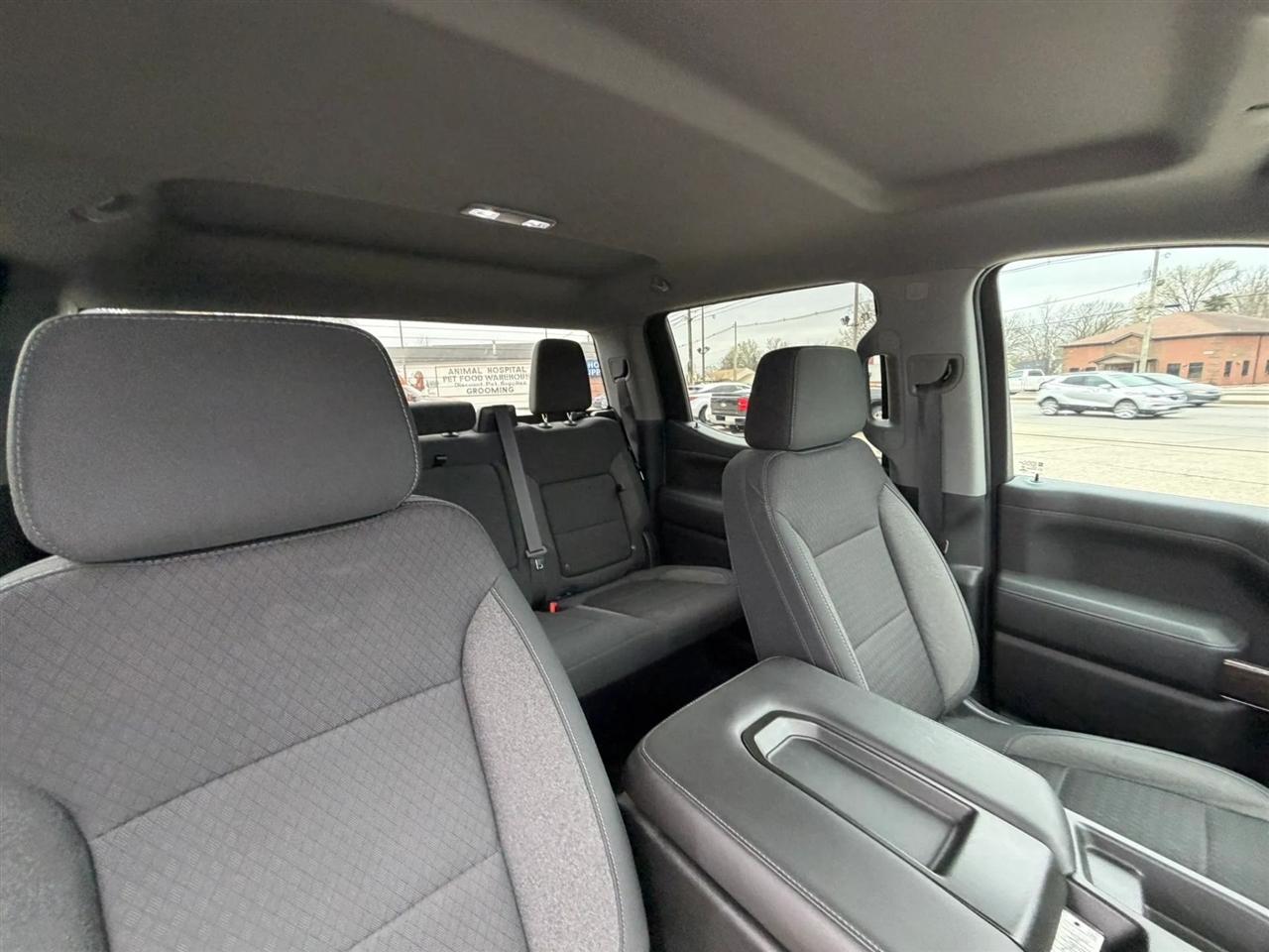 Chevrolet Silverado 1500 4WD Crew Cab 147" RST 2020