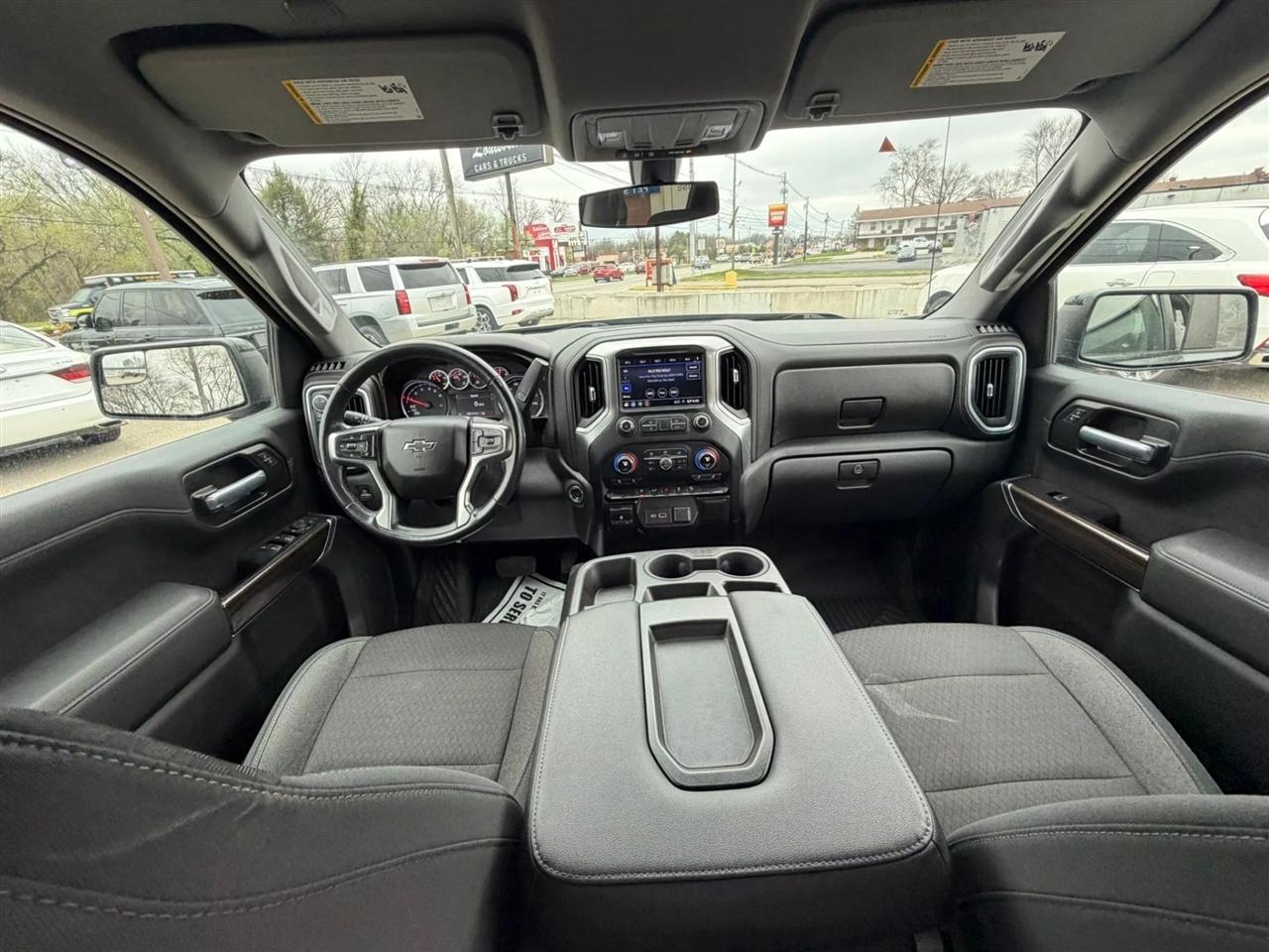 Chevrolet Silverado 1500 4WD Crew Cab 147" RST 2020