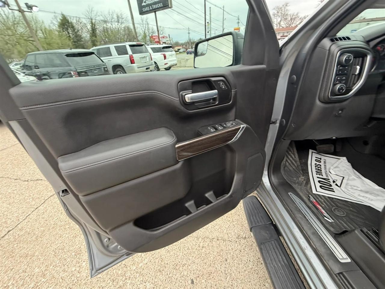 Chevrolet Silverado 1500 4WD Crew Cab 147" RST 2020