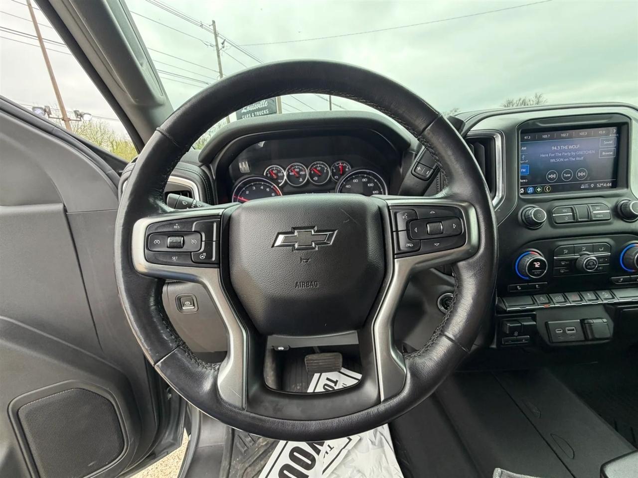 Chevrolet Silverado 1500 4WD Crew Cab 147" RST 2020