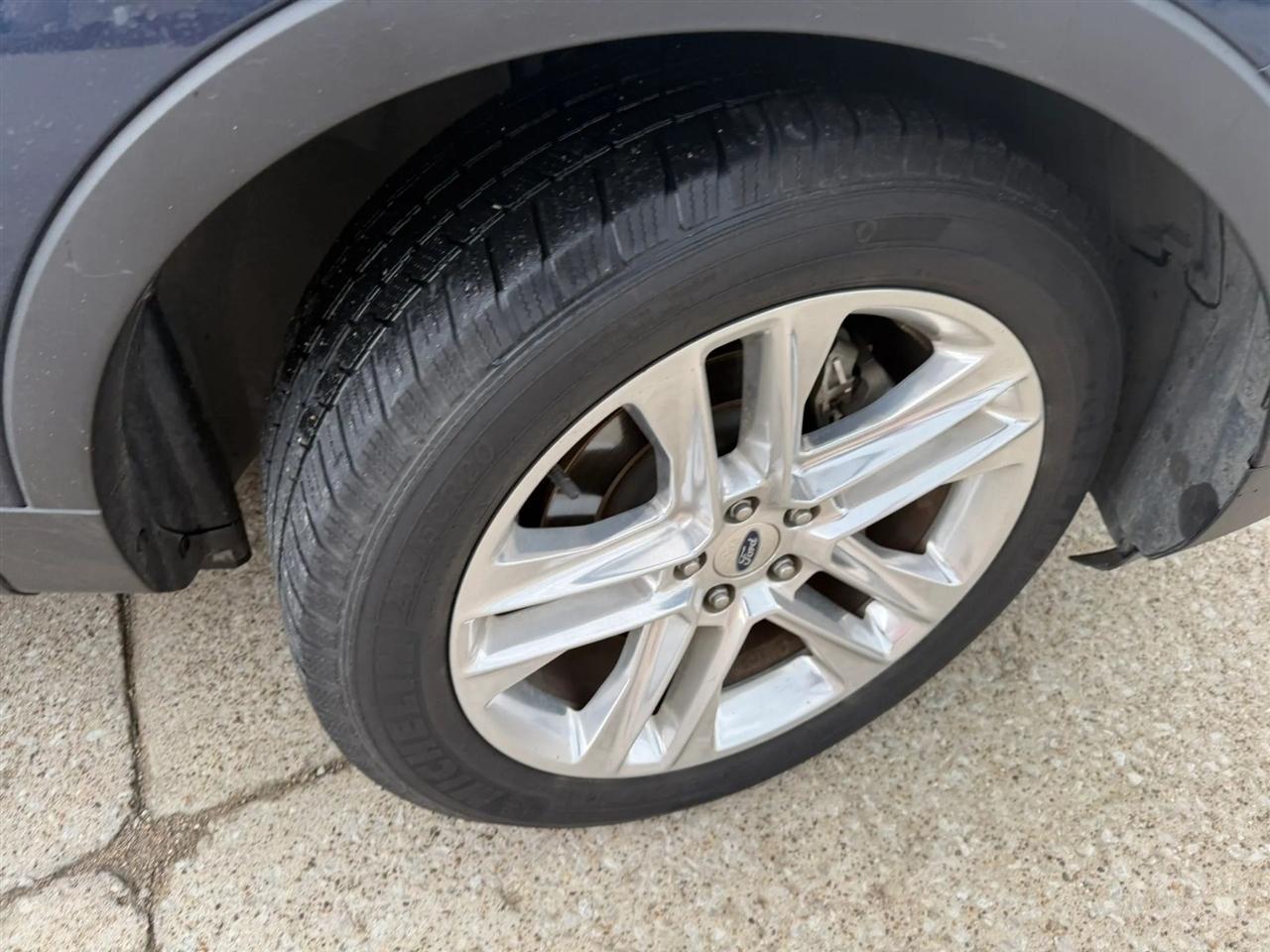 Ford Explorer Limited FWD 2017