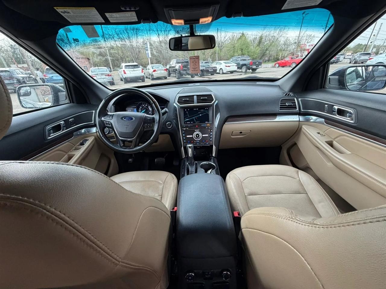 Ford Explorer Limited FWD 2017