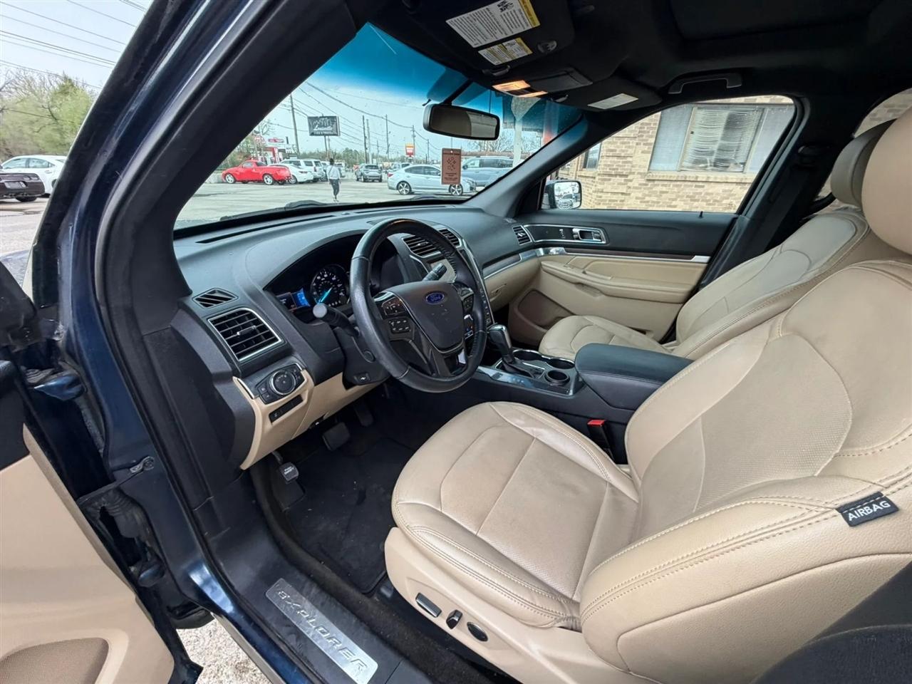 Ford Explorer Limited FWD 2017