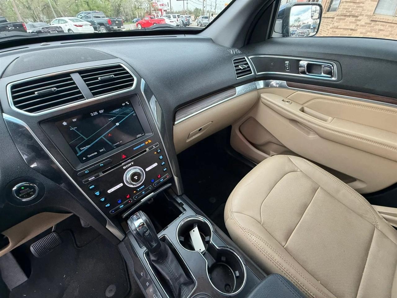 Ford Explorer Limited FWD 2017