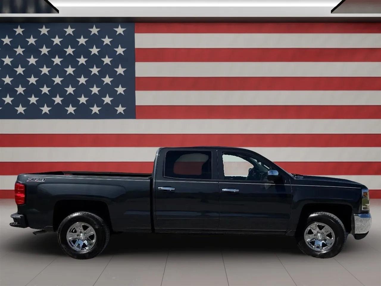 Chevrolet Silverado 1500 4WD Crew Cab 153.0" LT w/1LT 2017