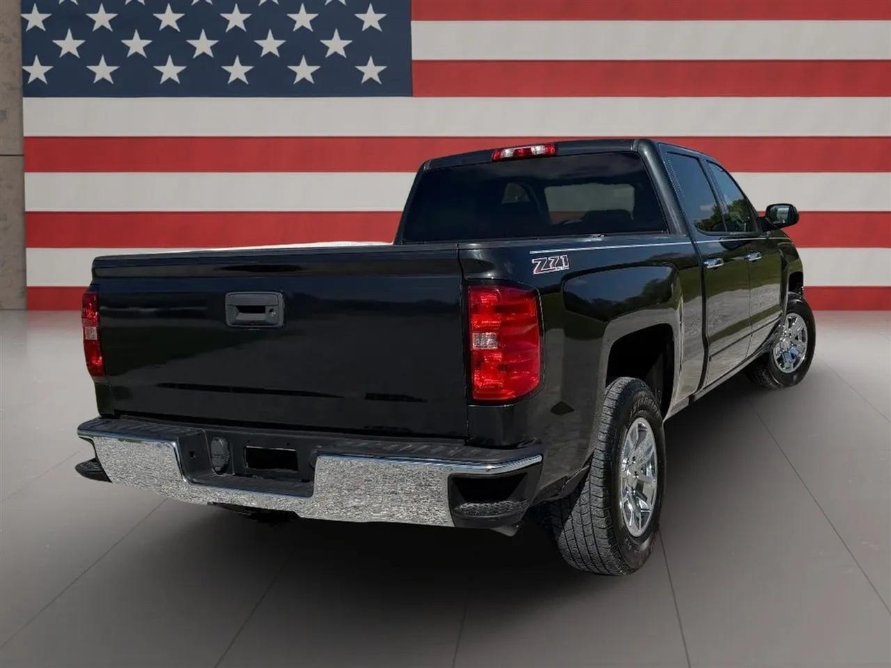 Chevrolet Silverado 1500 4WD Crew Cab 153.0" LT w/1LT 2017