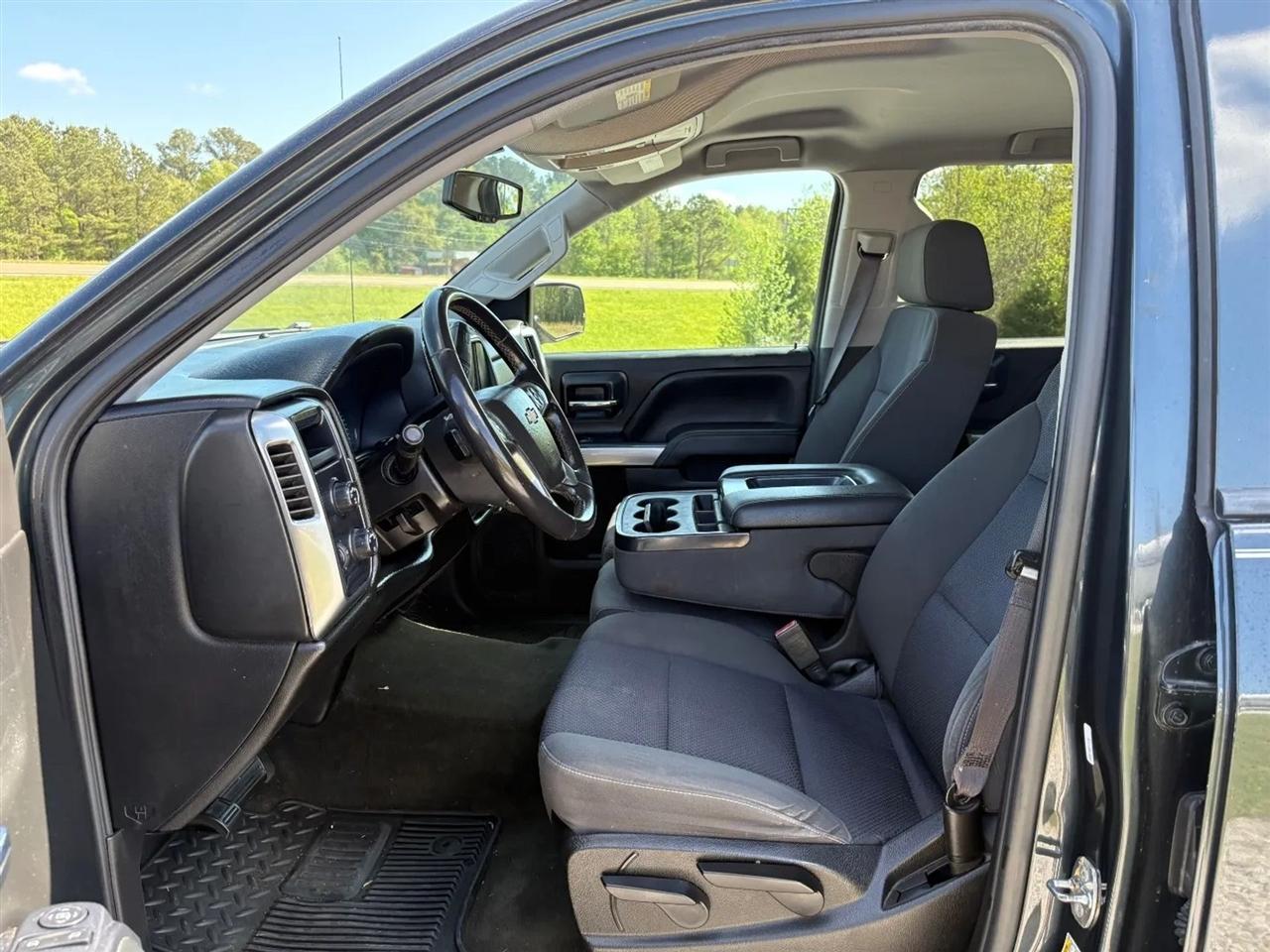 Chevrolet Silverado 1500 4WD Crew Cab 153.0" LT w/1LT 2017