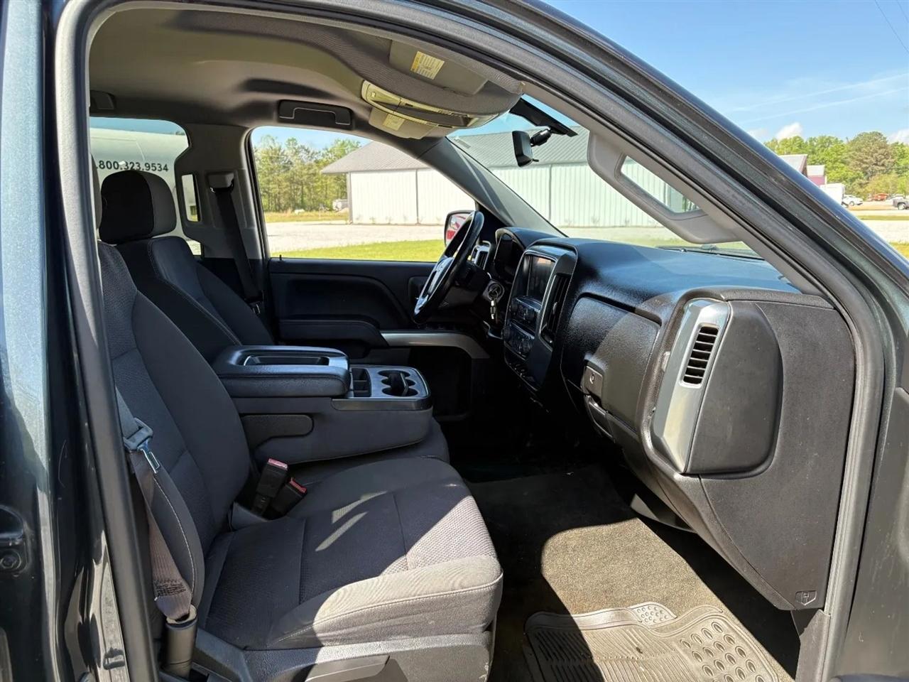 Chevrolet Silverado 1500 4WD Crew Cab 153.0" LT w/1LT 2017