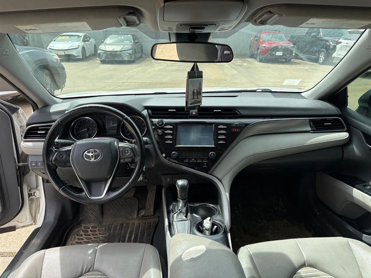 Toyota Camry XLE Auto (Natl) 2019