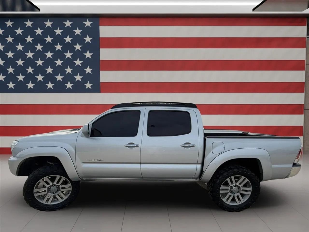 Toyota Tacoma 2WD Double Cab V6 AT PreRunner (Natl) 2012