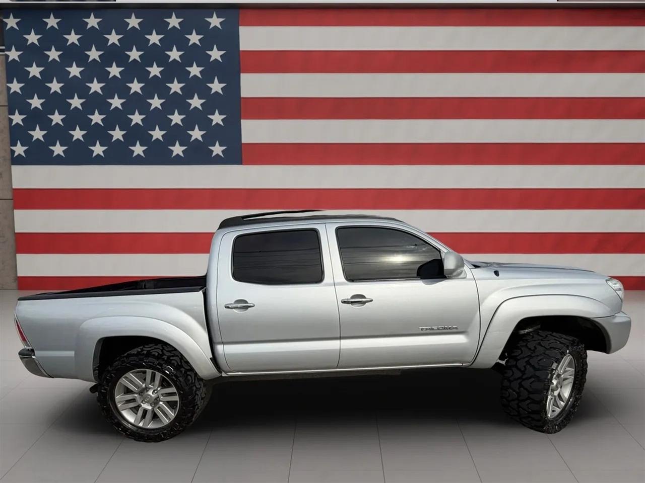 Toyota Tacoma 2WD Double Cab V6 AT PreRunner (Natl) 2012