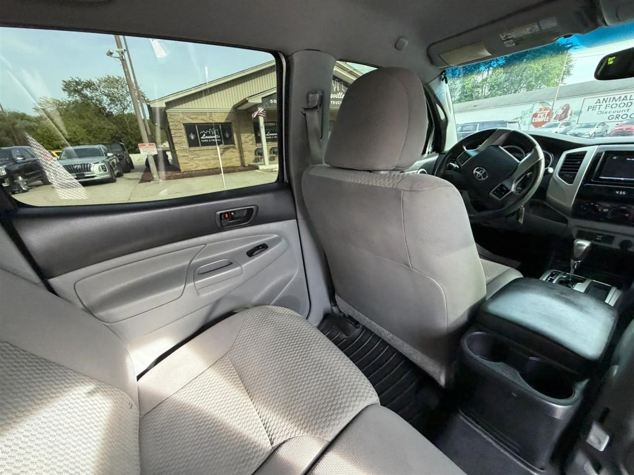 Toyota Tacoma 2WD Double Cab V6 AT PreRunner (Natl) 2012