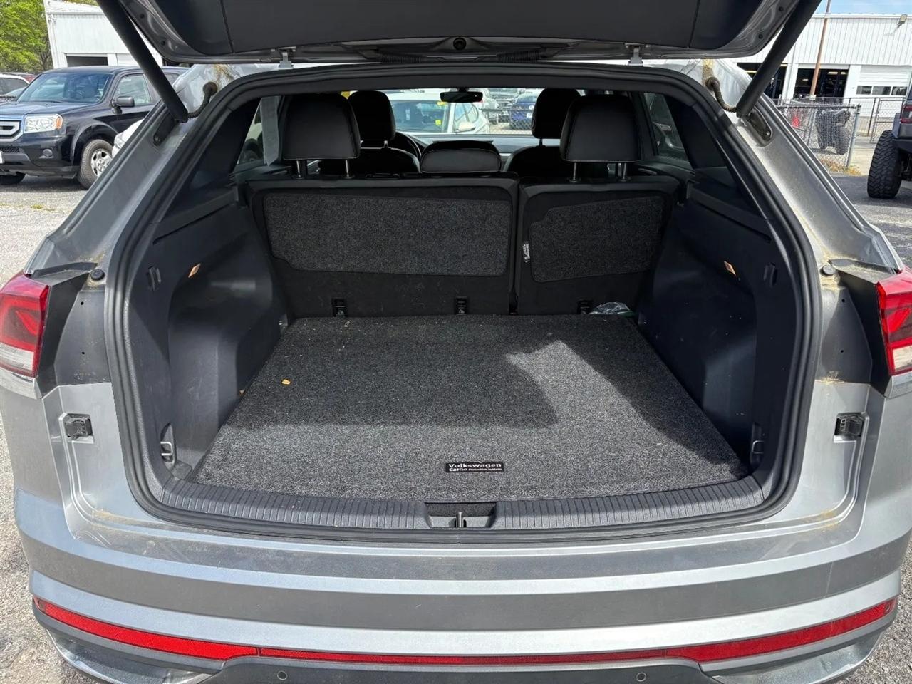 Volkswagen Atlas Cross Sport 2.0T SE w/Technology FWD 2020