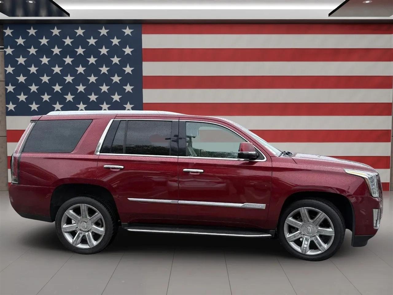 Cadillac Escalade 2WD 4dr Luxury 2019