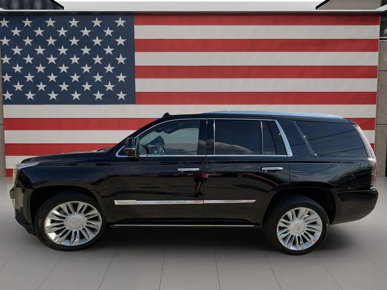 Cadillac Escalade 4WD 4dr Platinum 2017