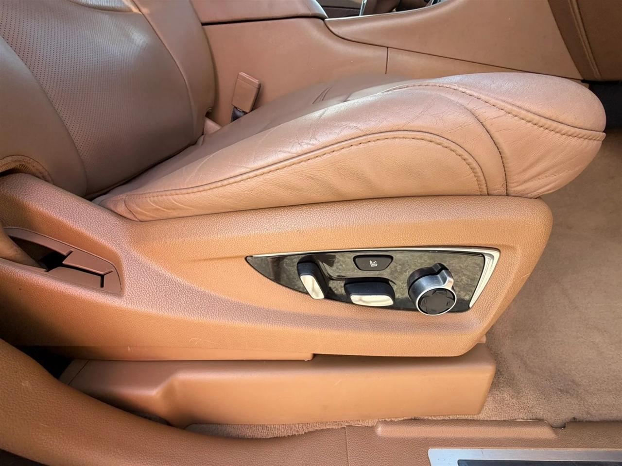 Cadillac Escalade 4WD 4dr Platinum 2017