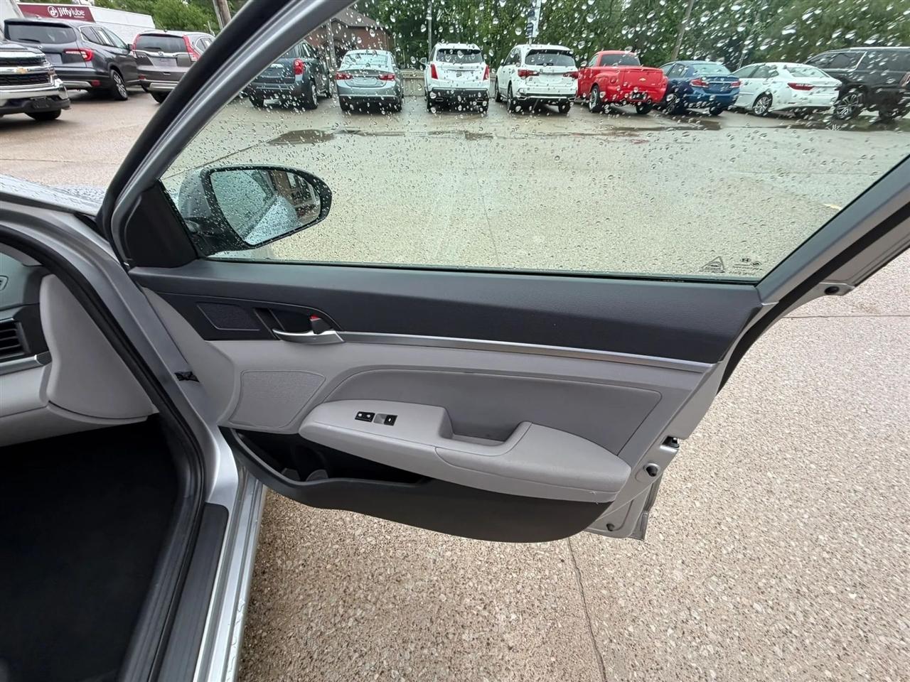 Hyundai Elantra SEL IVT SULEV 2020