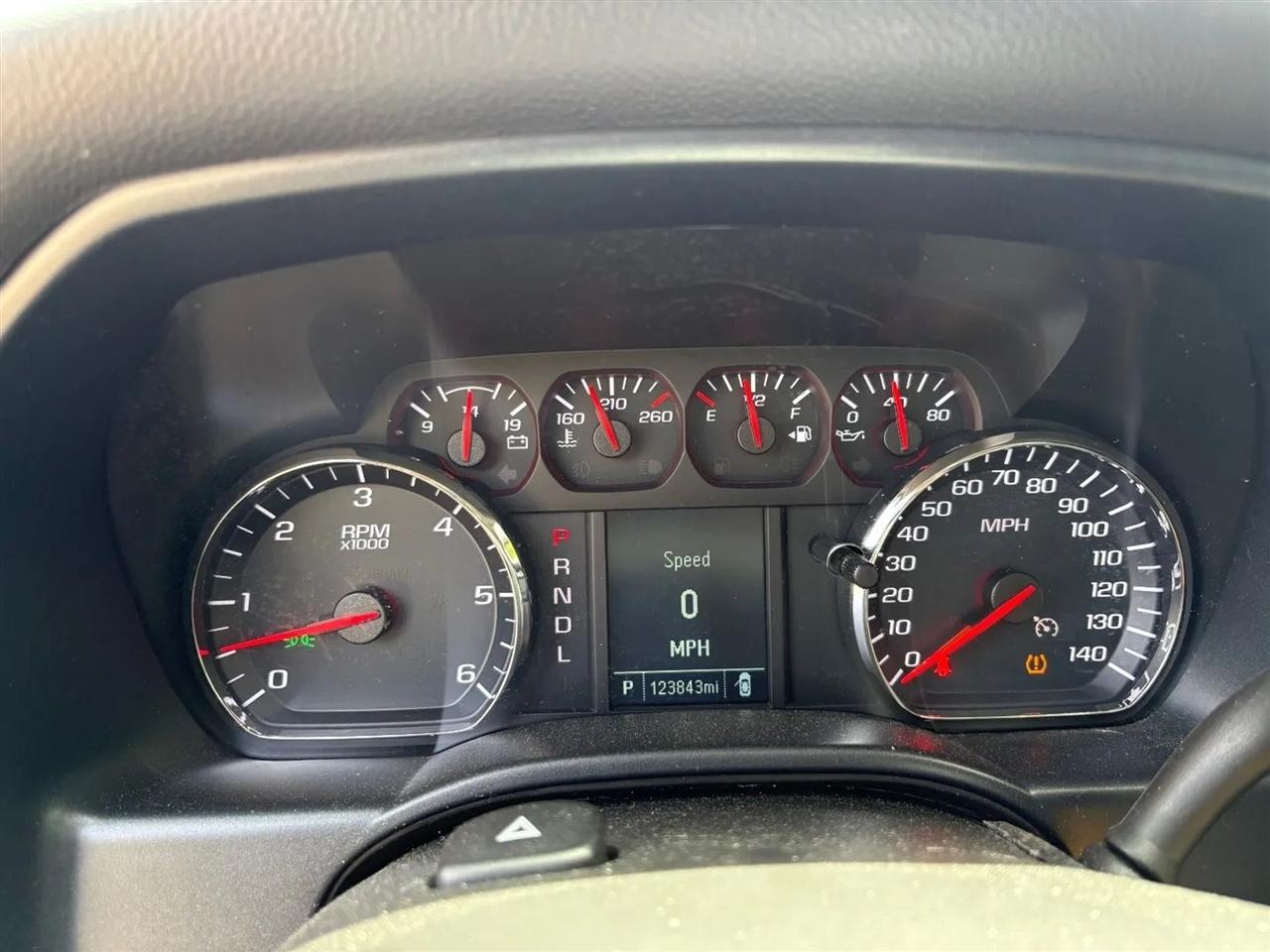 Chevrolet Silverado 1500 4WD Double Cab 143.5" Custom 2018