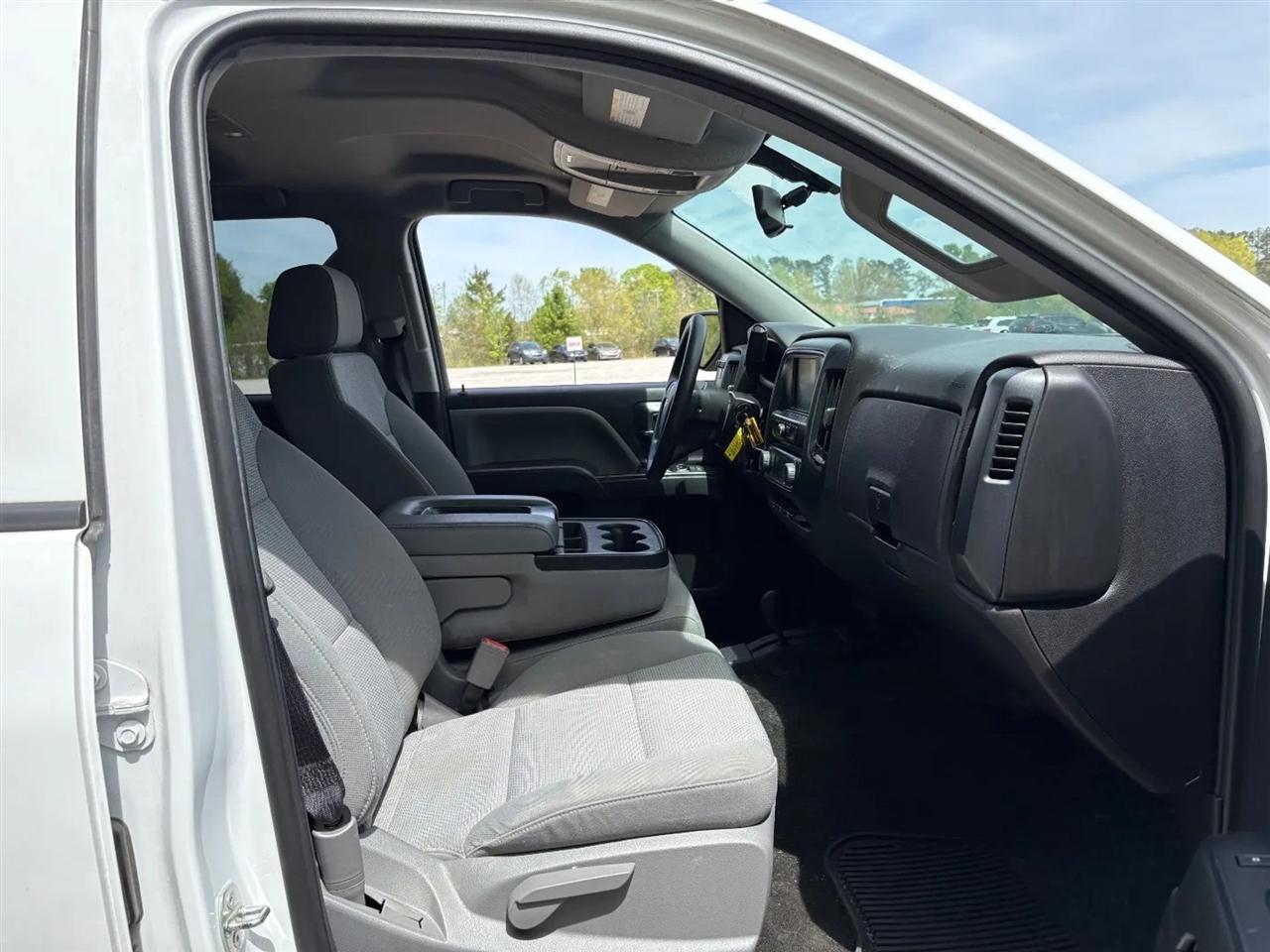 Chevrolet Silverado 1500 4WD Double Cab 143.5" Custom 2018