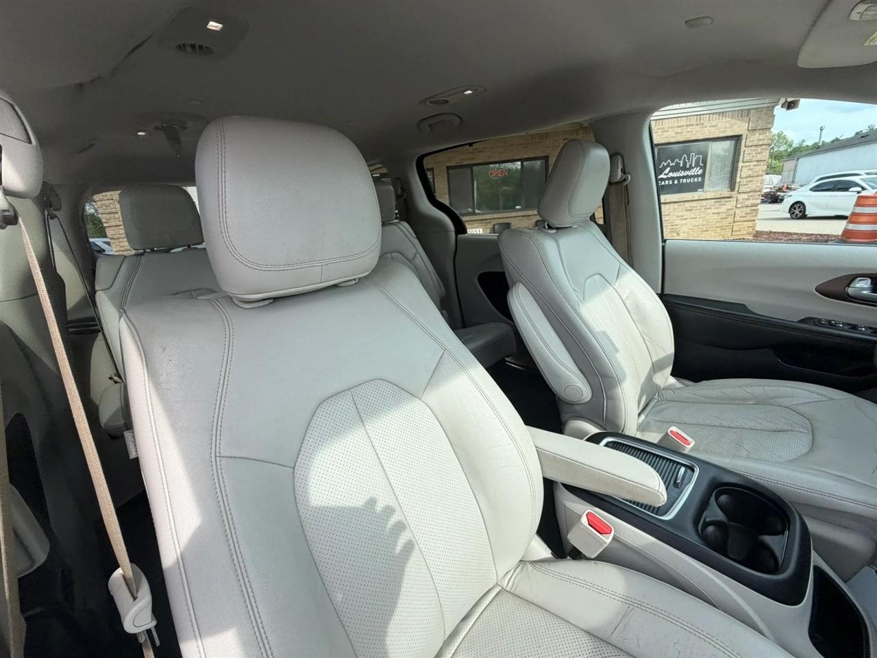 Chrysler Pacifica Touring-L Plus FWD 2017